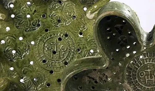 Poterie en terre vernissée de Ligron - Estimation par nos commissaires-priseurs.