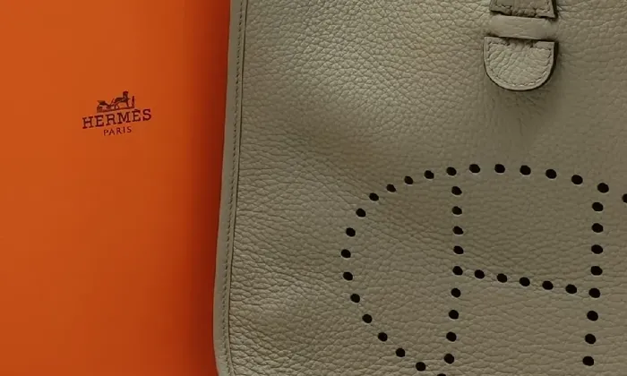 Faire expertiser un sac Hermès - Sac Hermès aux Enchères avec Pastor Maison de Ventes