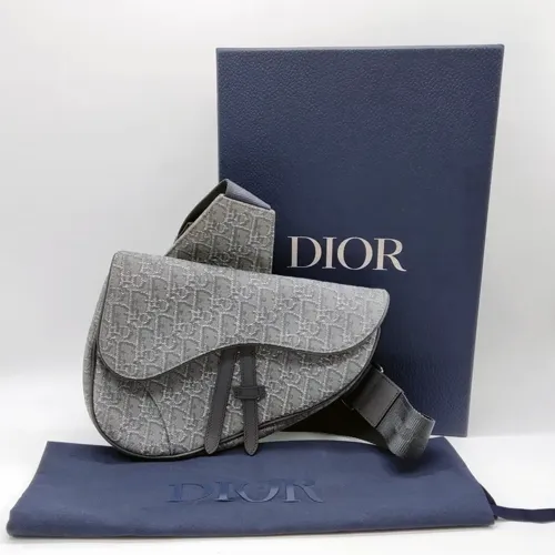 Sacoche "Saddle" Dior aux enchères - Estimations gratuites