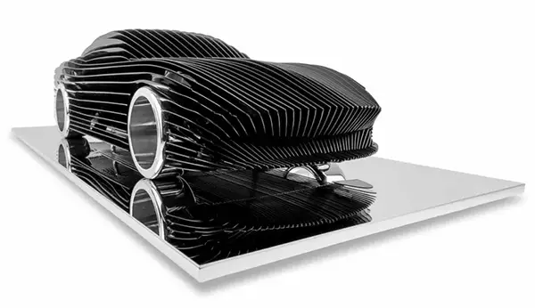 Antoine DUFILHO. Ferrari Roma noire. Sculpture en plaques d’acier laquées avec roues en aluminium massif poli, sur terrasse en inox poli. Signé et numéroté 4/8.