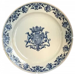 Vers 1700. Faïence de grand feu bleu et noir. Musée du Louvre