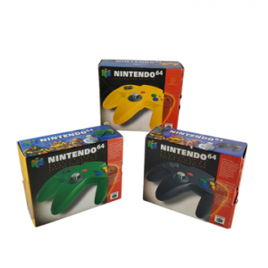 Nintendo - N64 - Lot de 3 manettes. Avec boites, une cale intérieure, 2 notices.