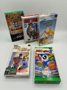 Super Famicom - Lot de 5 jeux édition japonaise comprenant : - Prime Goal 2 - Atsuya Furita Simulation Pro Baseball - Sankyo Fever 3 - Hat Trick Hero 2 - Derby Stallion 96