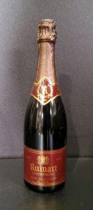 Bouteille de champagne rosé brut Ruinart, dans son étui de présentation