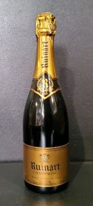 Bouteille de champagne Ruinart Brut dans son étui de présentation