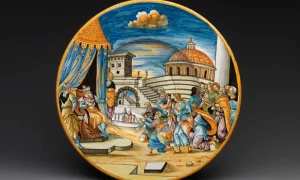 Estimation d'une faïence par nos commissaires-priseurs et experts Pastor Maison de Ventes