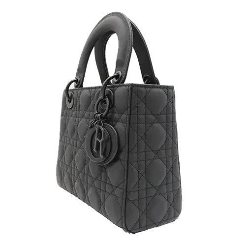 Christian Dior - Dior - Sac Lady Dior. Estimation de vos pièces Dior gratuite par nos commissaires-priseurs et experts.